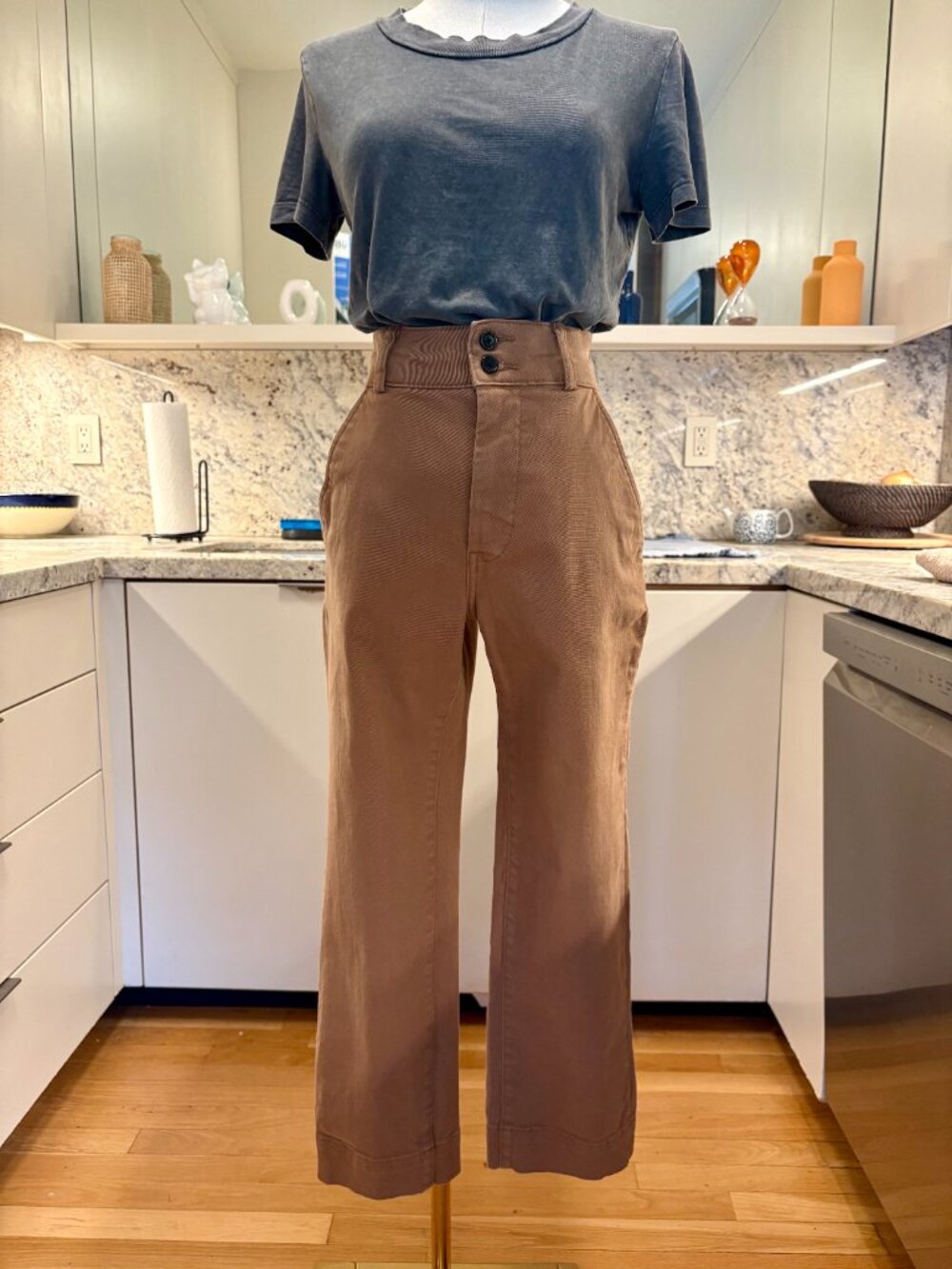 Everlane Organic Cotton The Utility Straight-Leg Pants in Toasted Coconut